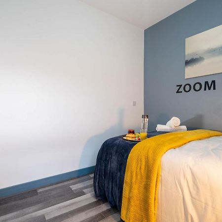 شقة برمنغهام  في Autumn Oasis - Chic Studio In West Midlands المظهر الخارجي الصورة